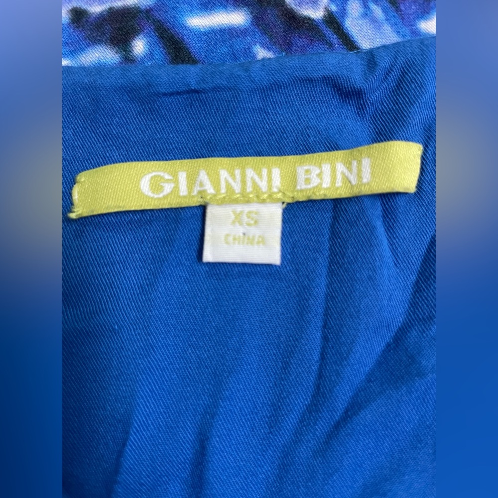 Blue Gianni Bini XS lined wrap dress - Picture 4 of 6